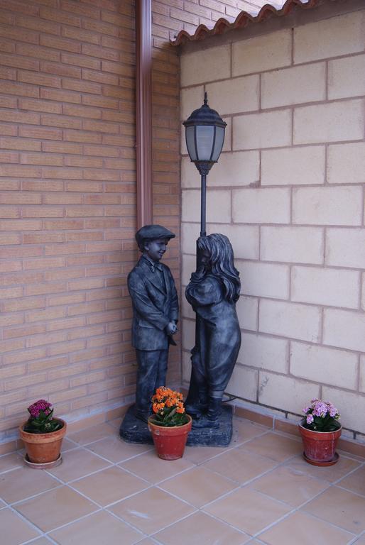 Hostal Penacardena Igea Extérieur photo